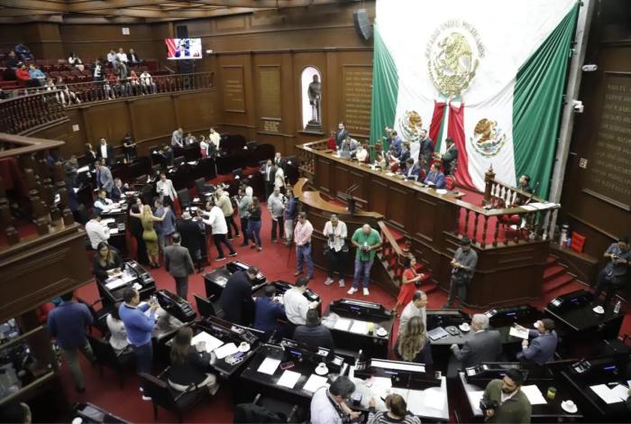 Diputados en Michoacán prevén sesionar dos veces por semana