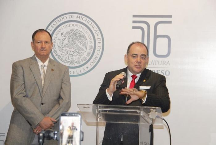 Diputados sin sueldo, 400 despidos y eliminación de áreas, lo que provocaría el Plan B en Michoacán: Baltazar Gaona