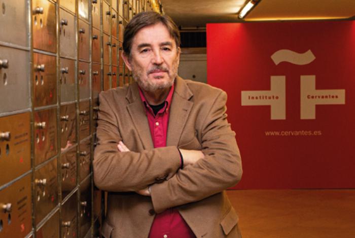 Director del Instituto Cervantes muestra su apoyo a los migrantes hispanos de EUA