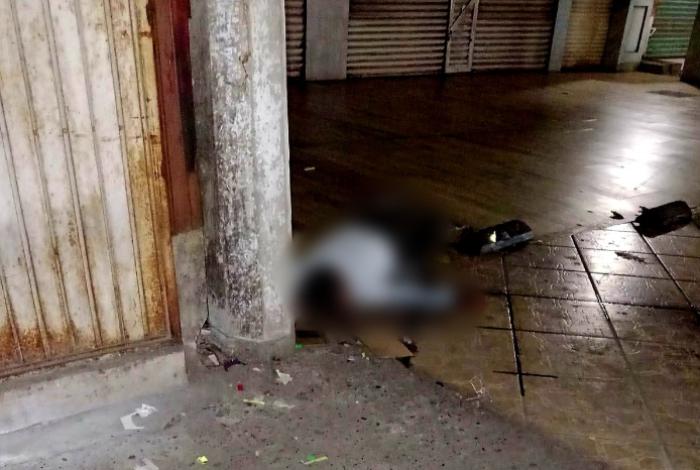 Discusión de hermanos termina con un muerto a balazos y un herido por arma blanca, en Lázaro Cárdenas
