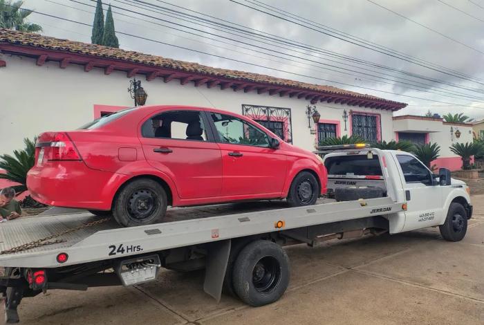 Disparan contra un hombre al interior de su vehículo en Morelia