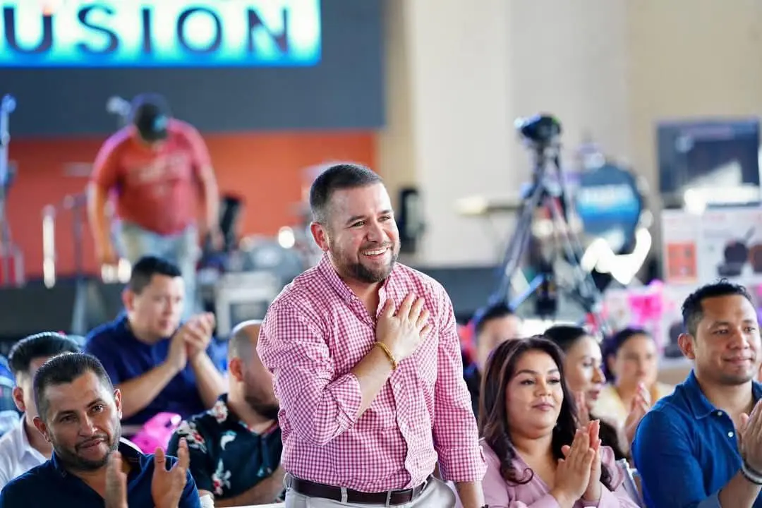 Docentes michoacanos, pilares en la formación de nuestra sociedad: Reyes Galindo