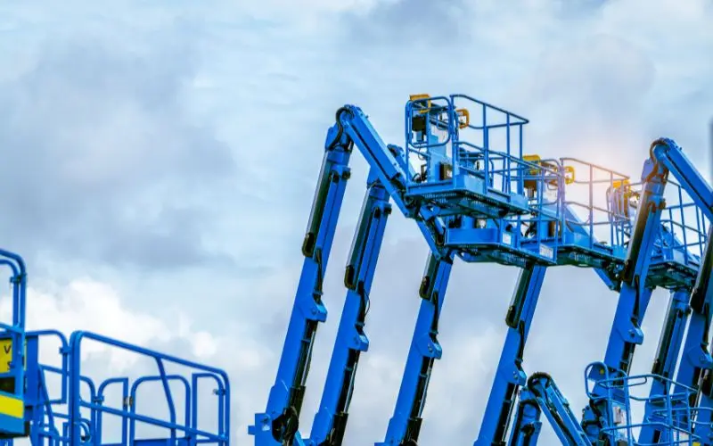 ¿Dónde rentar plataformas de elevación modernas y confiables?