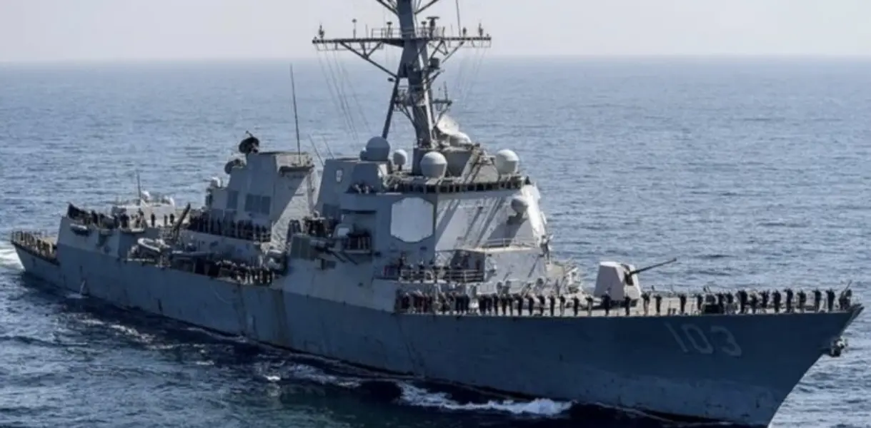 Dos buques de la Marina de EU chocaron en el Mar Caribe