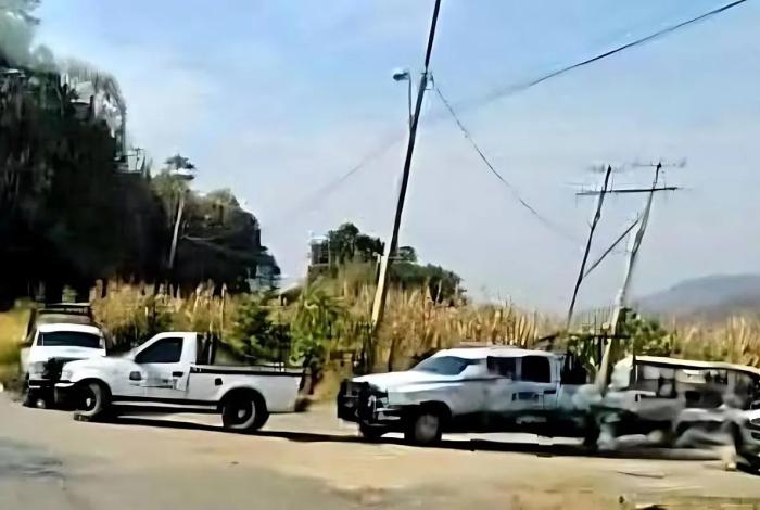 Dos hermanas y un joven mueren tras choque de mototaxi contra camioneta en Pajacuarán