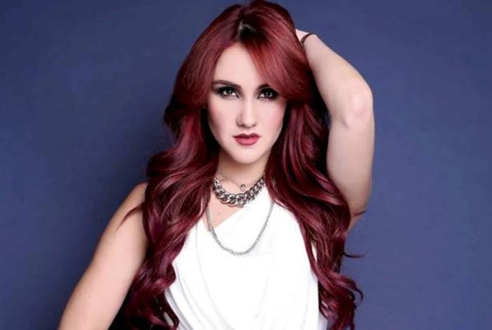 Dulce María revela su segundo embarazo