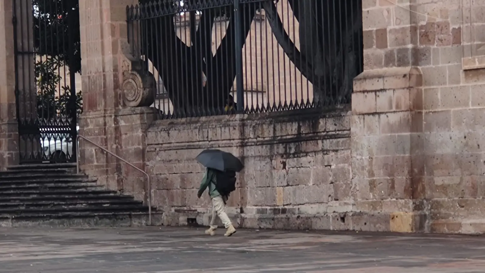 Durante este miércoles, se pronostican lluvias muy fuertes con puntuales intensas en municipios de Michoacán