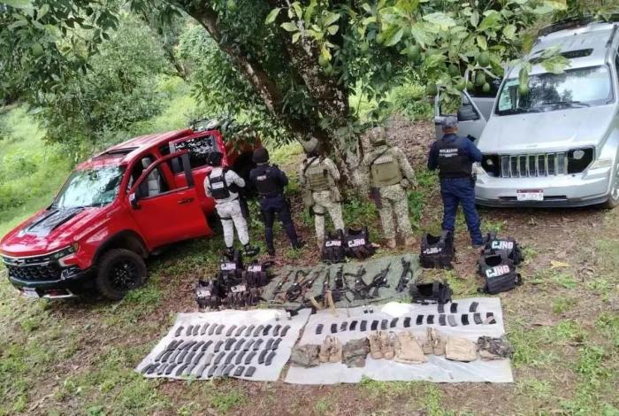 Ejército golpea al CJNG en Uruapan: Decomisan arsenal, droga y vehículos