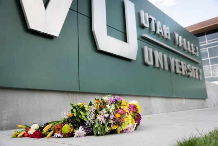 El arma que se usó contra Charlie Kirk era un rifle del calibre .30, según medios