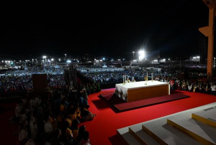 El campamento de Tor Vergata: miles de jóvenes duermen al raso por su Jubileo