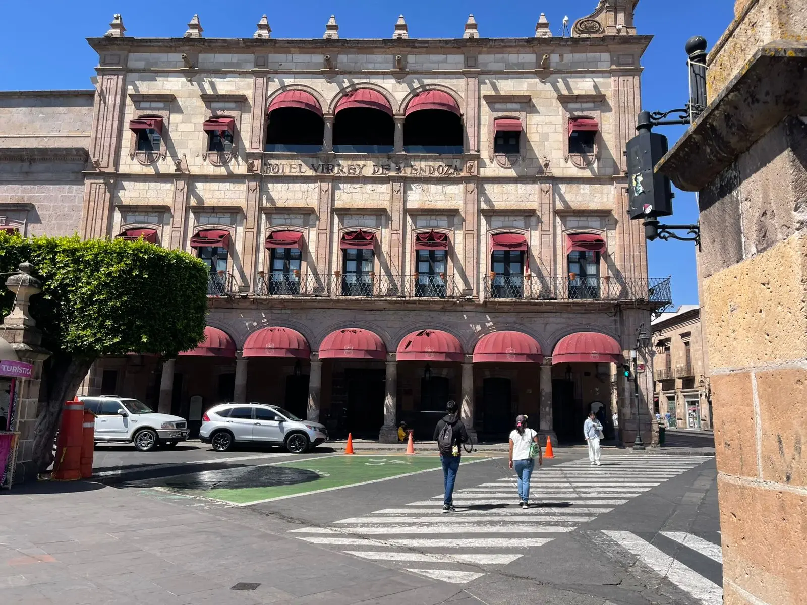 El destino incierto del Hotel Virrey de Mendoza resguarda en sus muros