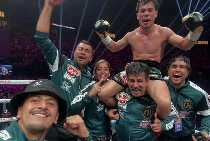 El mexicano Christian “Chispa” Medina es nuevo Campeón Mundial Gallo de la OMB