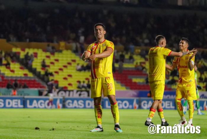 El moreliano Alonso Flores entre los mejores romperredes de la Liga de Expansión