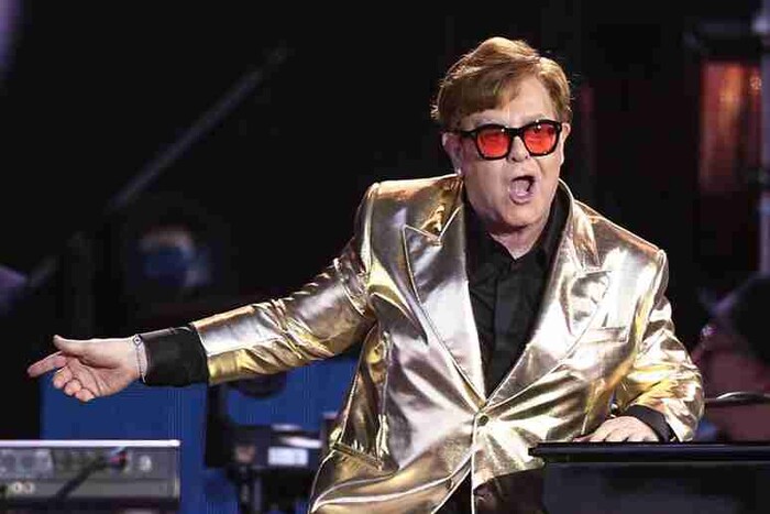 Elton John revela que perdió la visión