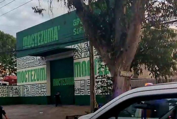Empistolados balean tienda de materiales para la construcción en Uruapan