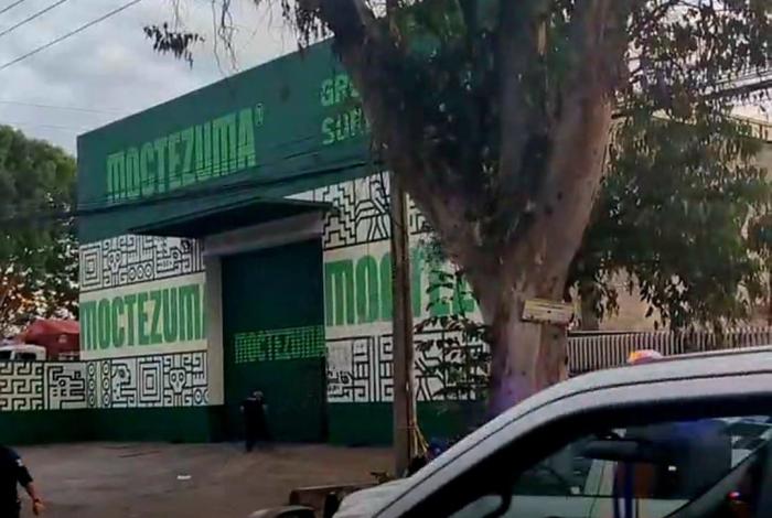 Empistolados balean tienda de materiales para la construcción en Uruapan