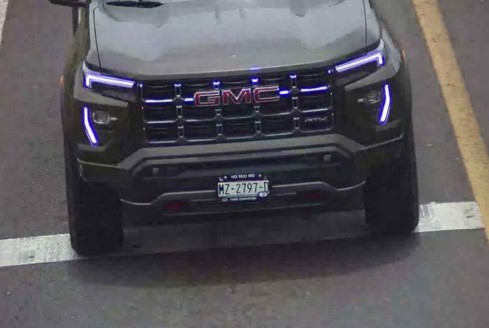 En acción oportuna, Guardia Civil recupera camioneta robada en Uruapan