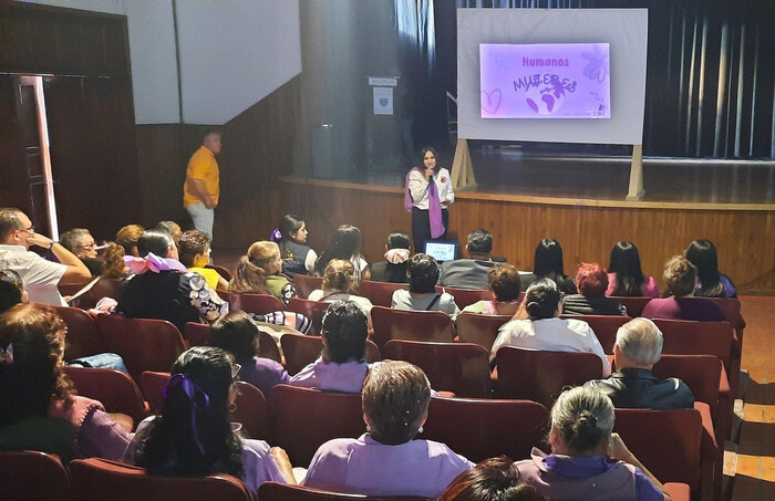  En Acuitzio, lleva CJIM charla en materia de derechos humanos de las mujeres