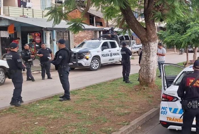 En Caltzontzin presuntos delincuentes atentan contra un joven