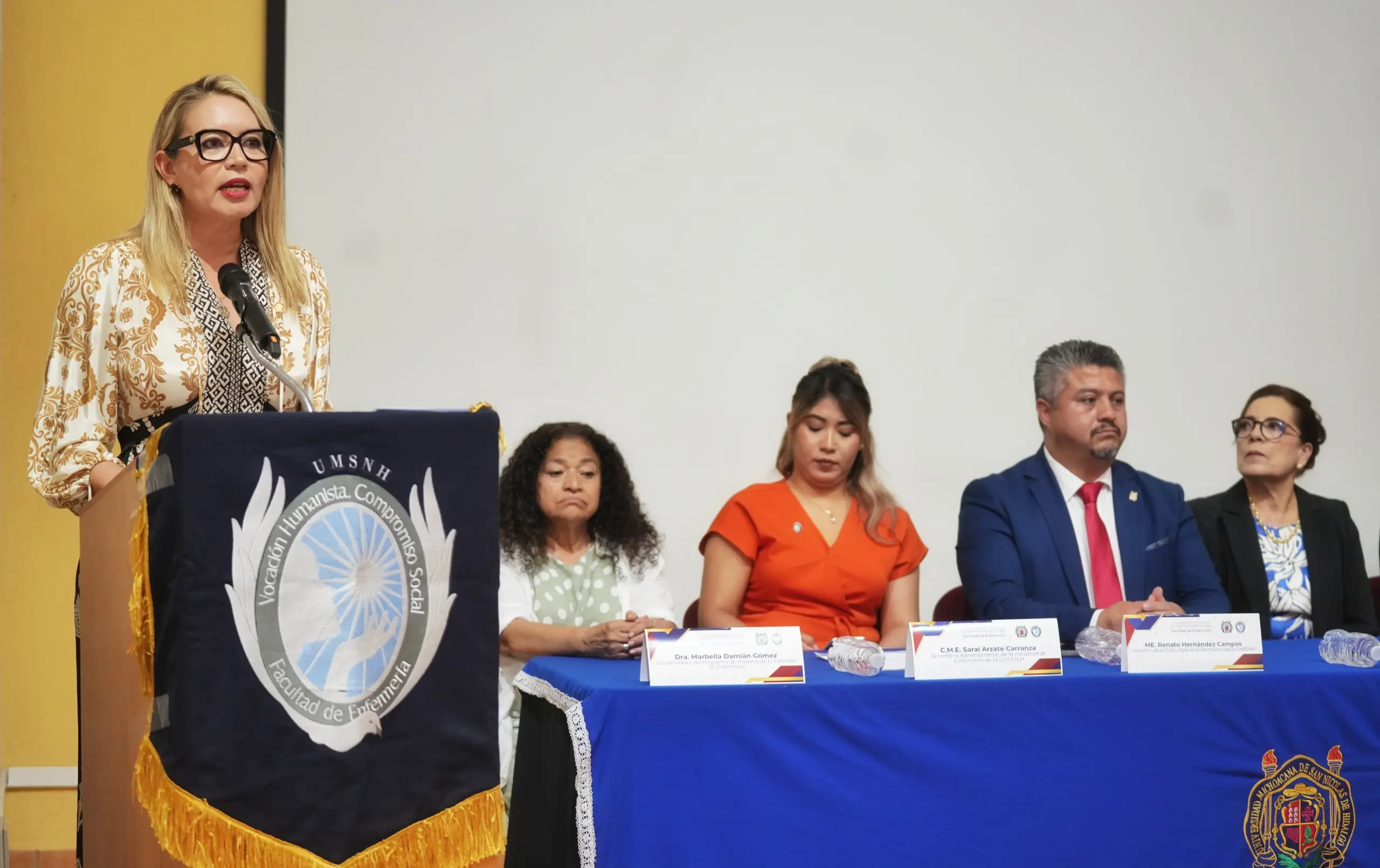 En donde está presente la Universidad Michacana, hay profesionalismo: Yarabí Ávila