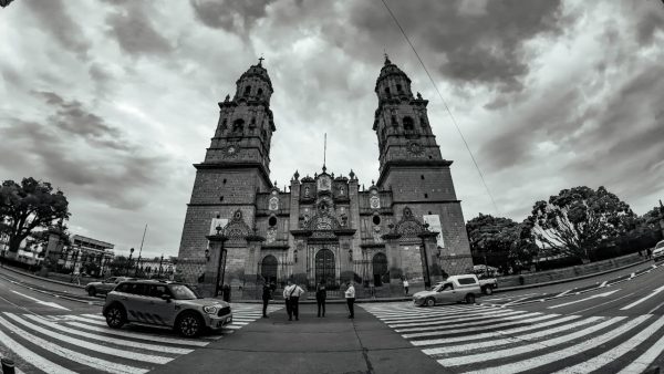 En el Día Internacional de las Catedrales, Morelia mira hacia su templo emblemático