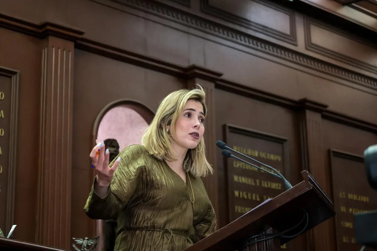 En el Legislativo no se debe burocratizar ni partidizar los asuntos: Brissa Arroyo