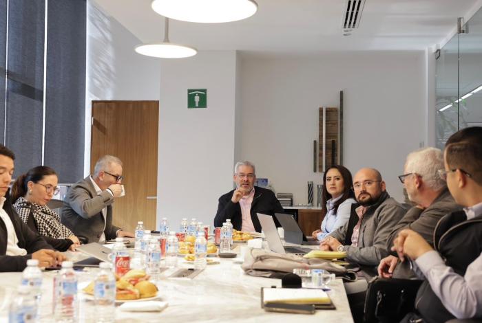 En este mes arrancan pruebas del teleférico de Uruapan: Bedolla