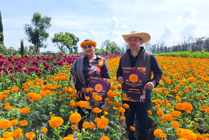En la Feria de la Flor de Cempasúchil, en El Colegio, a 60 pesos el manojo "grande y de calidad"