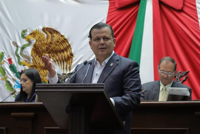 En Michoacán el reclutamiento forzado no es un delito; propone Memo Valencia castigarlo con hasta 40 años de prisión