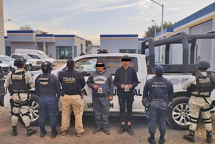 En operativos realizados en cinco municipios, fuerzas del orden detienen 4 personas y aseguran 13 vehículos