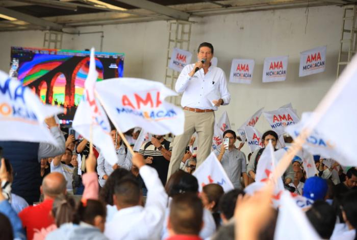 En Pátzcuaro, reúne AMA Michoacán a miles de simpatizantes