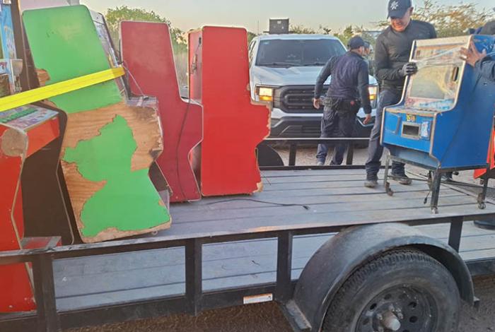 En Zamora y Jacona, FGE ejecuta 10 cateos y asegura 52 máquinas tragamonedas