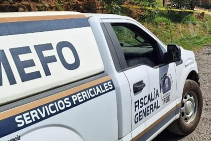 Encuentran a hombre asesinado en Capacuaro; vestía con ropa de mujer
