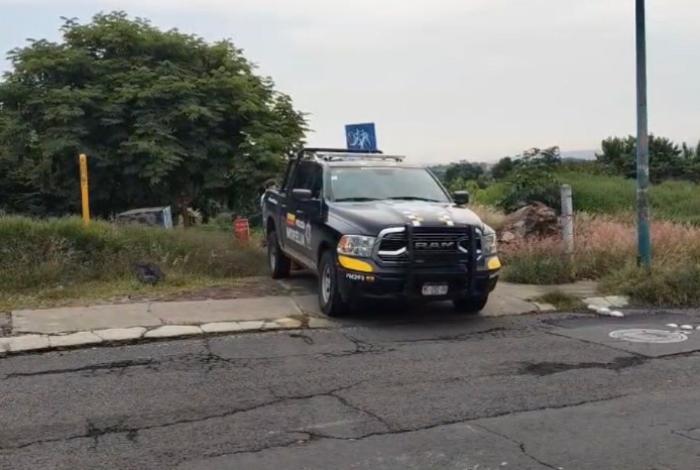 Encuentran a hombre sin vida con heridas de arma de fuego, junto a ciclovía de la colonia José María Cabrera en Morelia