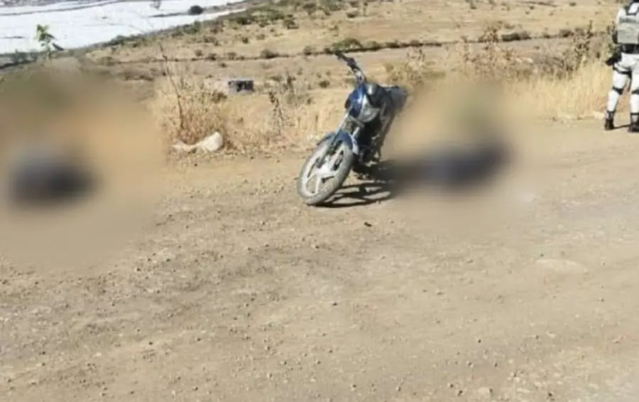 Encuentran cadáveres de dos hombres con impacto de bala