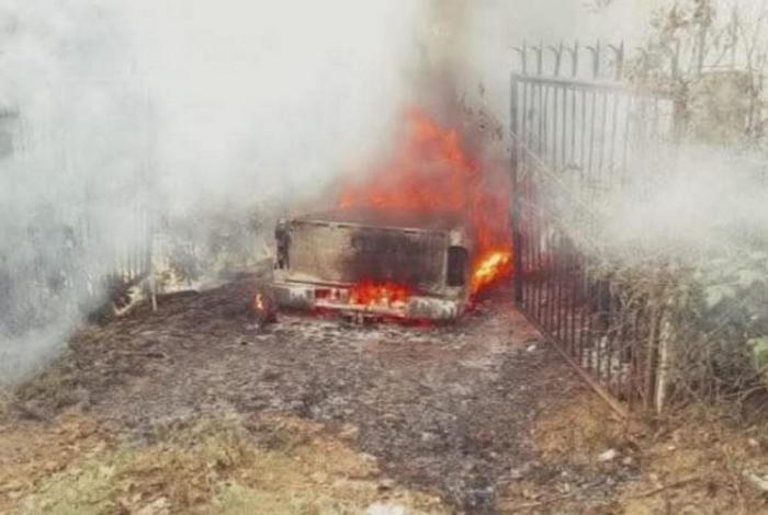 Encuentran cu3rpo dentro de camioneta calc1nada en Salvador Escalante