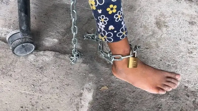 Encuentran dos niñas encadenadas en Reynosa, Tamaulipas