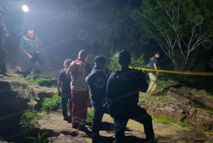 Encuentran un cu3rpo a la orilla del río, en Huetamo