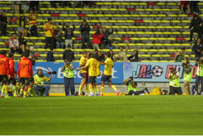 Entre el grito de "¡ascenso, ascenso!", Atlético Morelia vence 4-2 a La Paz en el Morelos