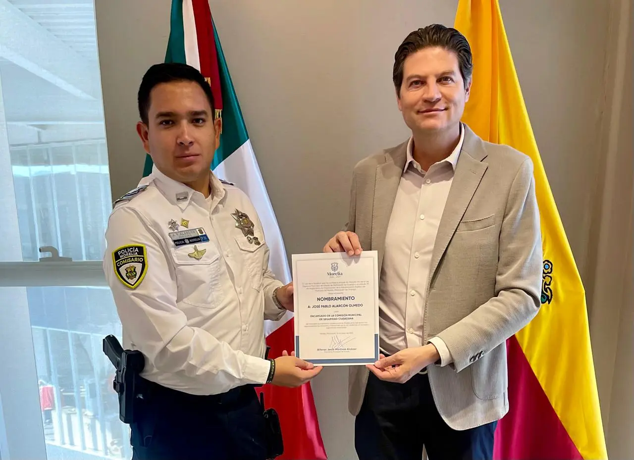 Entrega Alfonso Martínez nombramiento a Pablo Alarcón como encargado de la Comisión Municipal de Seguridad Ciudadana