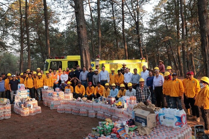Entrega Ayuntamiento de Morelia apoyo a brigadistas contra incendios