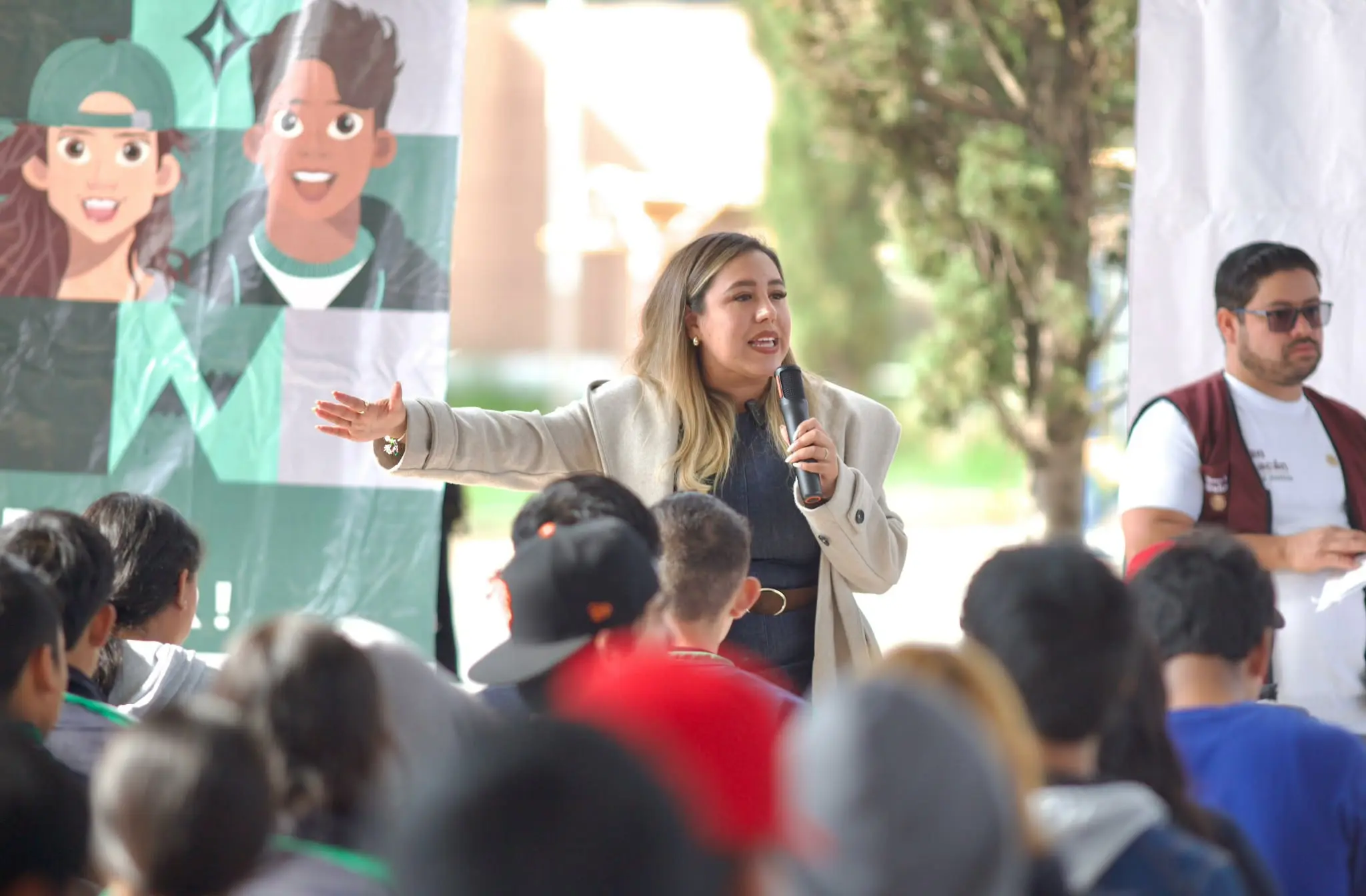  Entrega de Becas Benito Juárez fortalece a la juventud de Salvador Escalante: Dayana Pérez