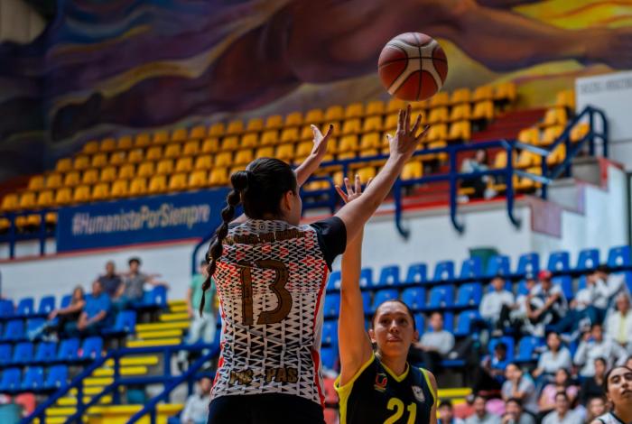 Equipo femenil de básquetbol de la UMSNH cumplió su primer objetivo; pasa a fase regional de Universiada