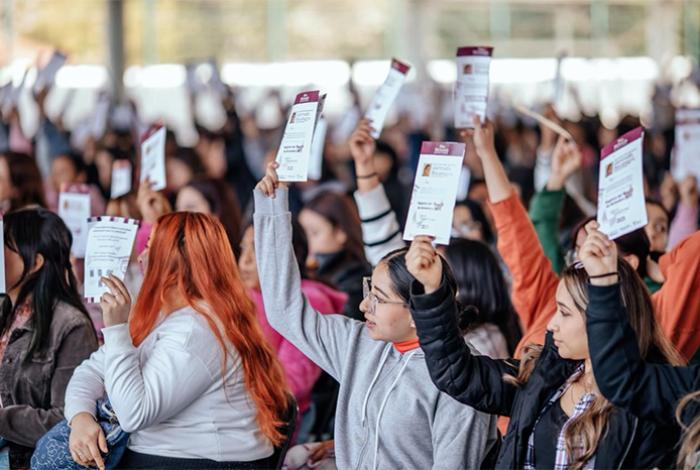 ¡Es hoy! Conoce a detalle los pasos de registro a la beca de mil 900 pesos para universitarios michoacanos