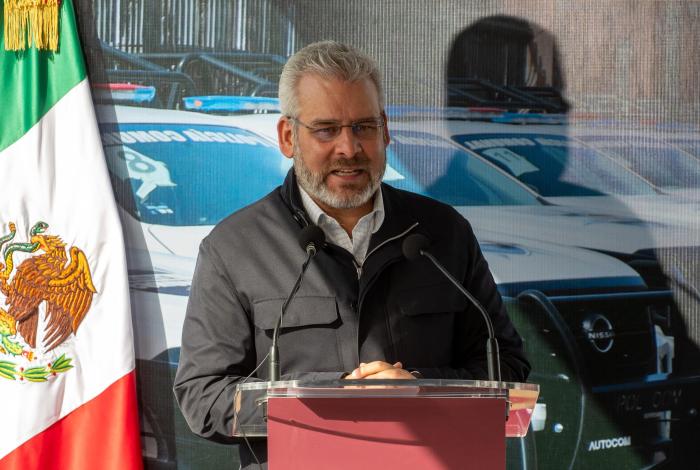 Estado ya podrá portar armas calibre 50 o superior, expone Bedolla