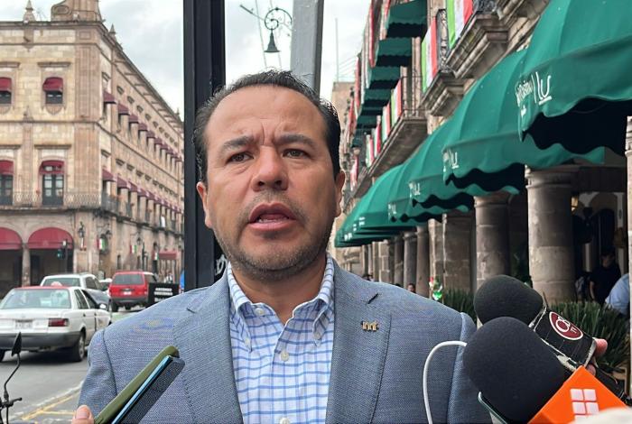Este mes podrían terminar estacionamiento y locales en mercado Independencia