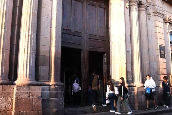 ESTE VIERNES, ÚLTIMO DÍA PARA APLICAR AL PASE POR EXCELENCIA ACADÉMICA DE BACHILLERATO A LICENCIATURA DE LA UMSNH