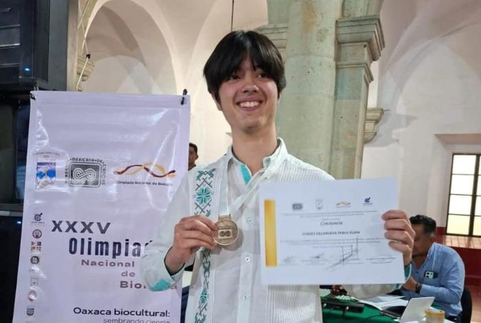 Estudiante del Cecytem Peribán gana medalla de oro en olimpiada nacional de Biología