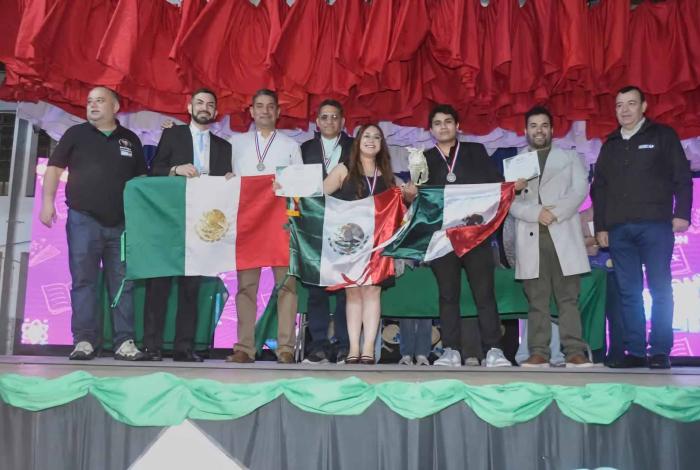 Estudiantes Cecytem destacan en encuentro de ciencia en Paraguay