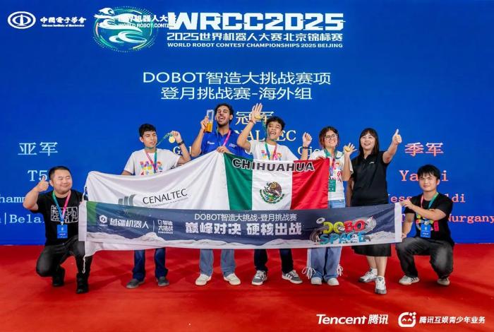 Estudiantes de Chihuahua ganan oro en robótica internacional